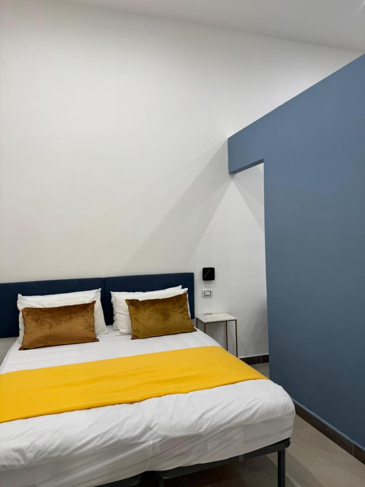 Art Suite San Liborio Napoli Bagian luar foto
