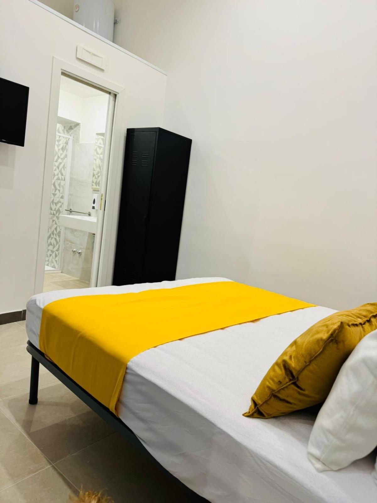 Art Suite San Liborio Napoli Bagian luar foto