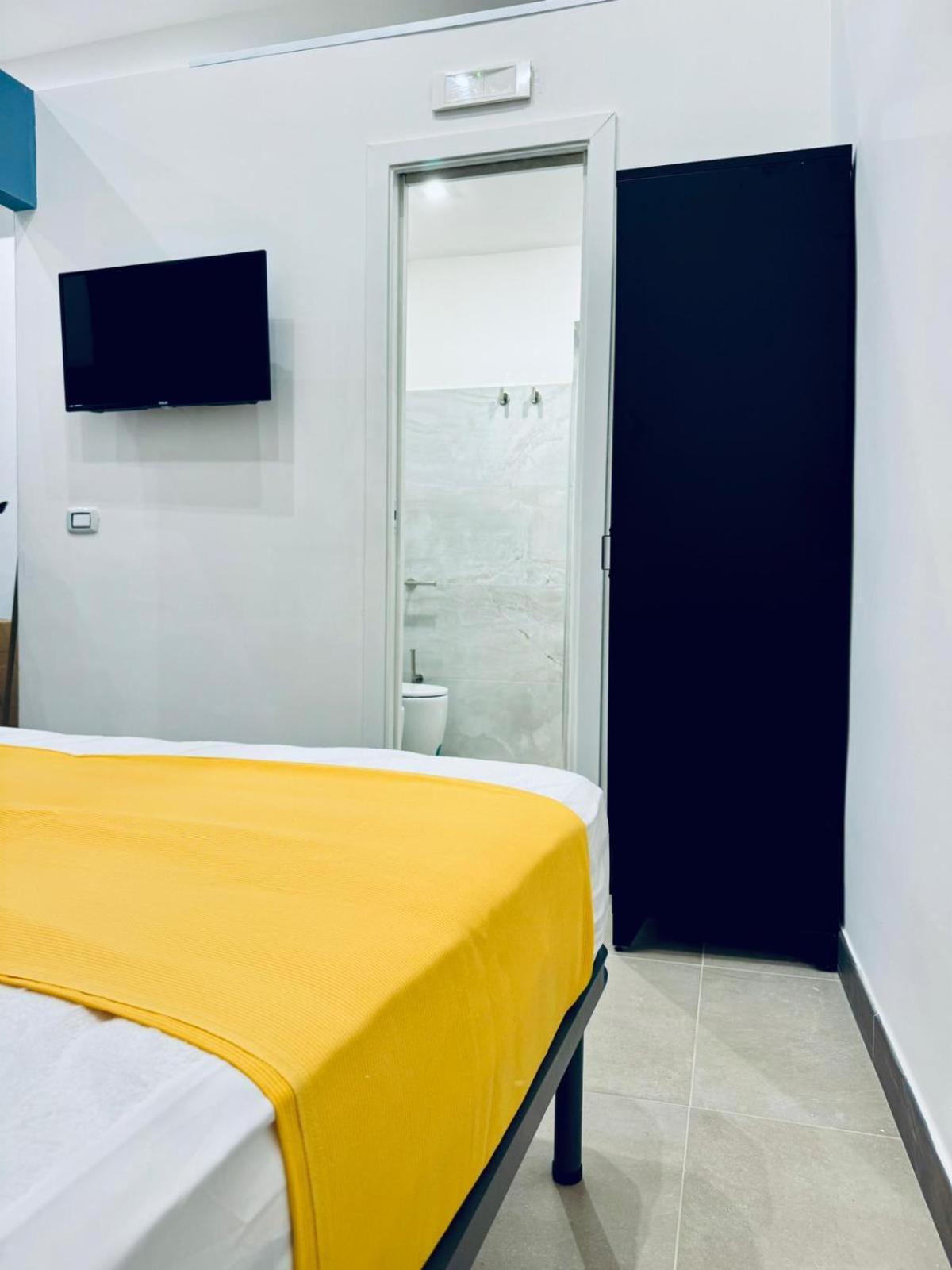 Art Suite San Liborio Napoli Bagian luar foto